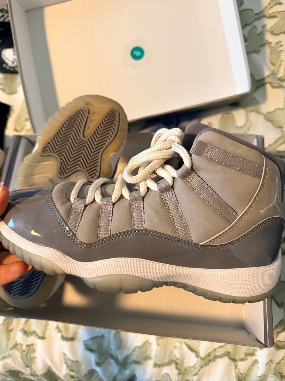 Nike Air Jordan 11 Retro - Picture 4 of 5